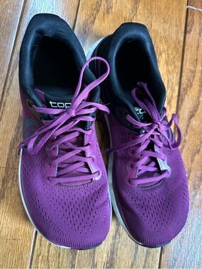 Topo Women's Ultrafly 4 Athletic Shoes in Wine/Purple